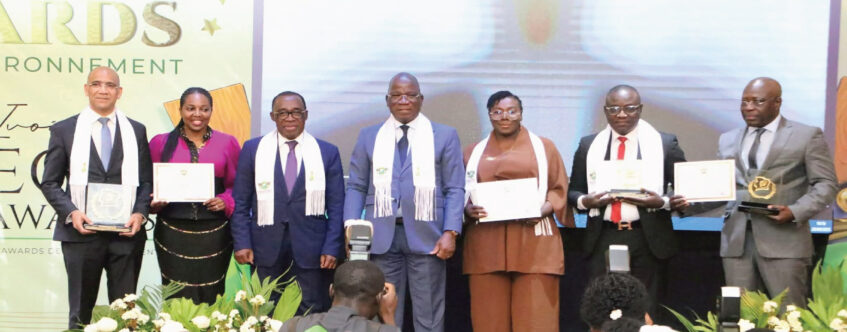 IVOIRE ECO AWARDS 2025 : LES CHAMPIONS NATIONAUX DU DEVELOPPEMENT DURABLE RECOMPENSES
