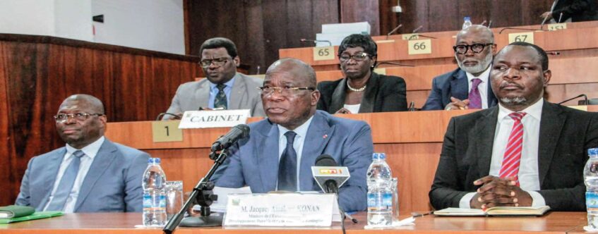 BUDGET DE L’EXERCICE 2026 : LE BUDGET PROGRAMME DU MINISTERE EN CHARGE DE L’ENVIRONNEMENT ADOPTE A L’UNANIMITE