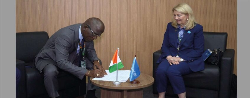 COP30 : LE MINISTRE ASSAHORE SIGNE LA DECLARATION NATIONALE DES ENFANTS ET JEUNES POUR L’ACTION CLIMATIQUE